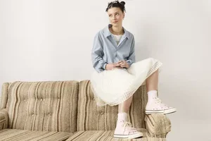 Maija, 🥁 Jopa -55% ja 10% lisäalennus seuraavista merkeistä: Converse, Tamaris, Casual Attitude, Victoria, HUGO, Emporio Armani, Quiksilver, Chabrand ja Kipling: Flash-myynti ilmaisella toimituksella!
