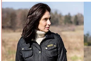 Maija, 📣 Jopa -50% ja 10% lisäalennus seuraavista merkeistä: Barbour, DVS, MICHAEL Michael Kors, Dream in Green, Guess, Emporio Armani, Polo Ralph Lauren, Superdry ja Les Tropeziennes par M.Belarbi: Flash-myynti ilmaisella toimituksella!