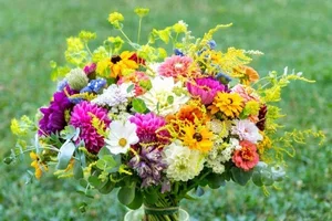Kukat ja seppeleet keskikesän juhliin! 🌸